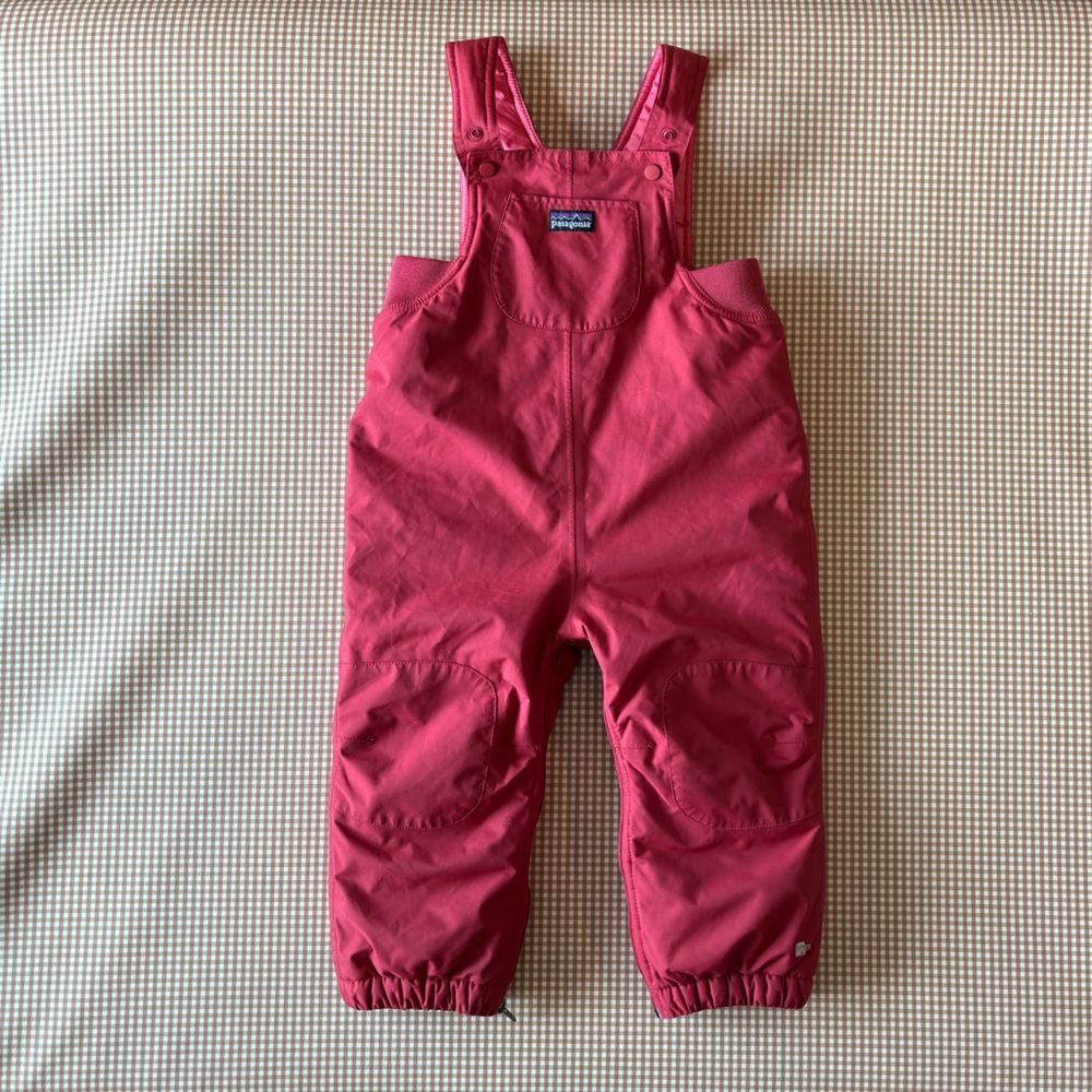 Patagonia H2NO Insulated thick snowbibs. Size 24months - Picture 2 of 16